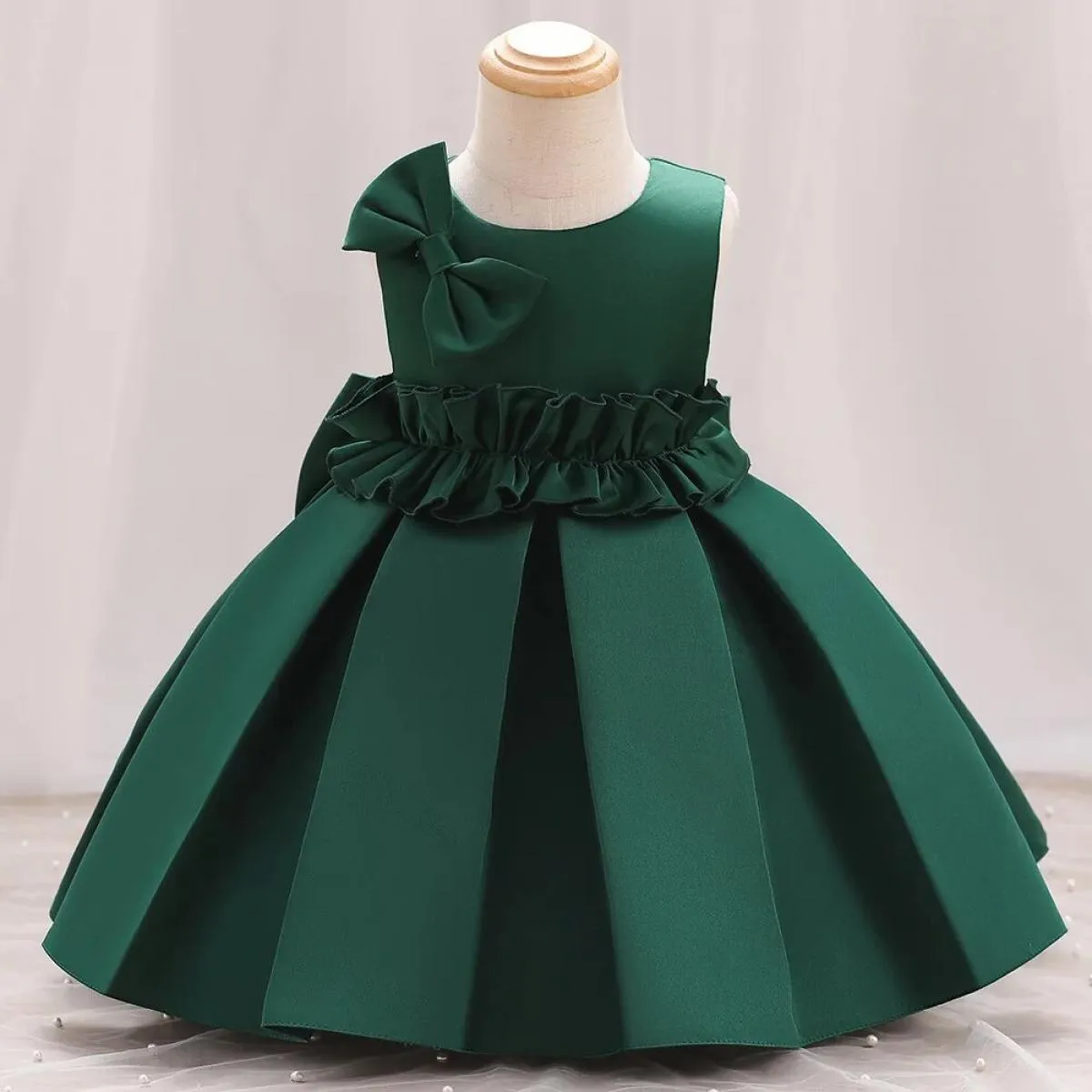 2023 Abito da ragazza di fiori da sposa per bambini Abito in raso con grande fiocco Il primo abito da banchetto di Natale adatto