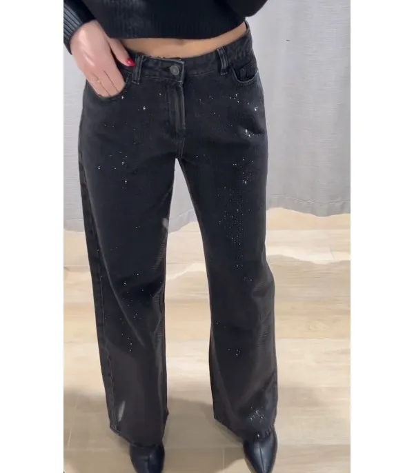 Black-strass denim streight