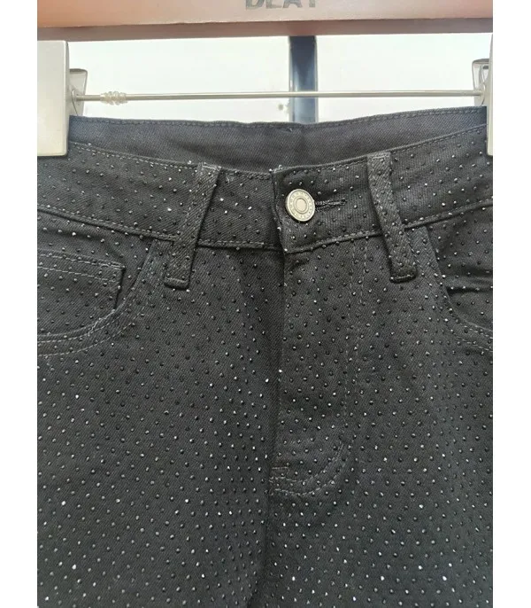 Black-strass denim streight