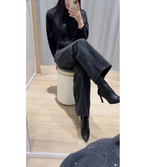 Black-strass denim streight