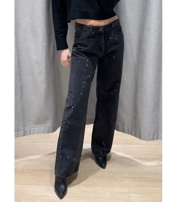 Black-strass denim streight