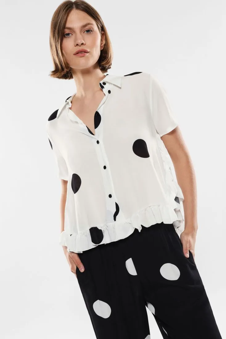 Camicia fantasia a pois con ruches