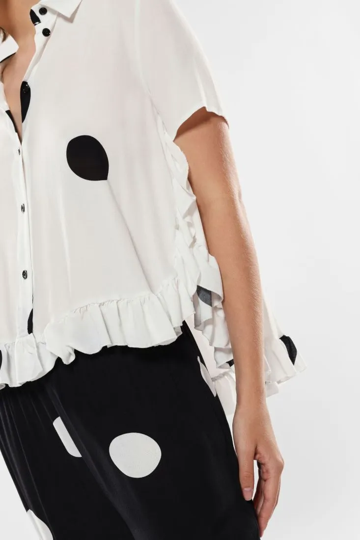 Camicia fantasia a pois con ruches