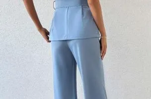 Elegante completo giacca senza maniche e pantaloni, blu