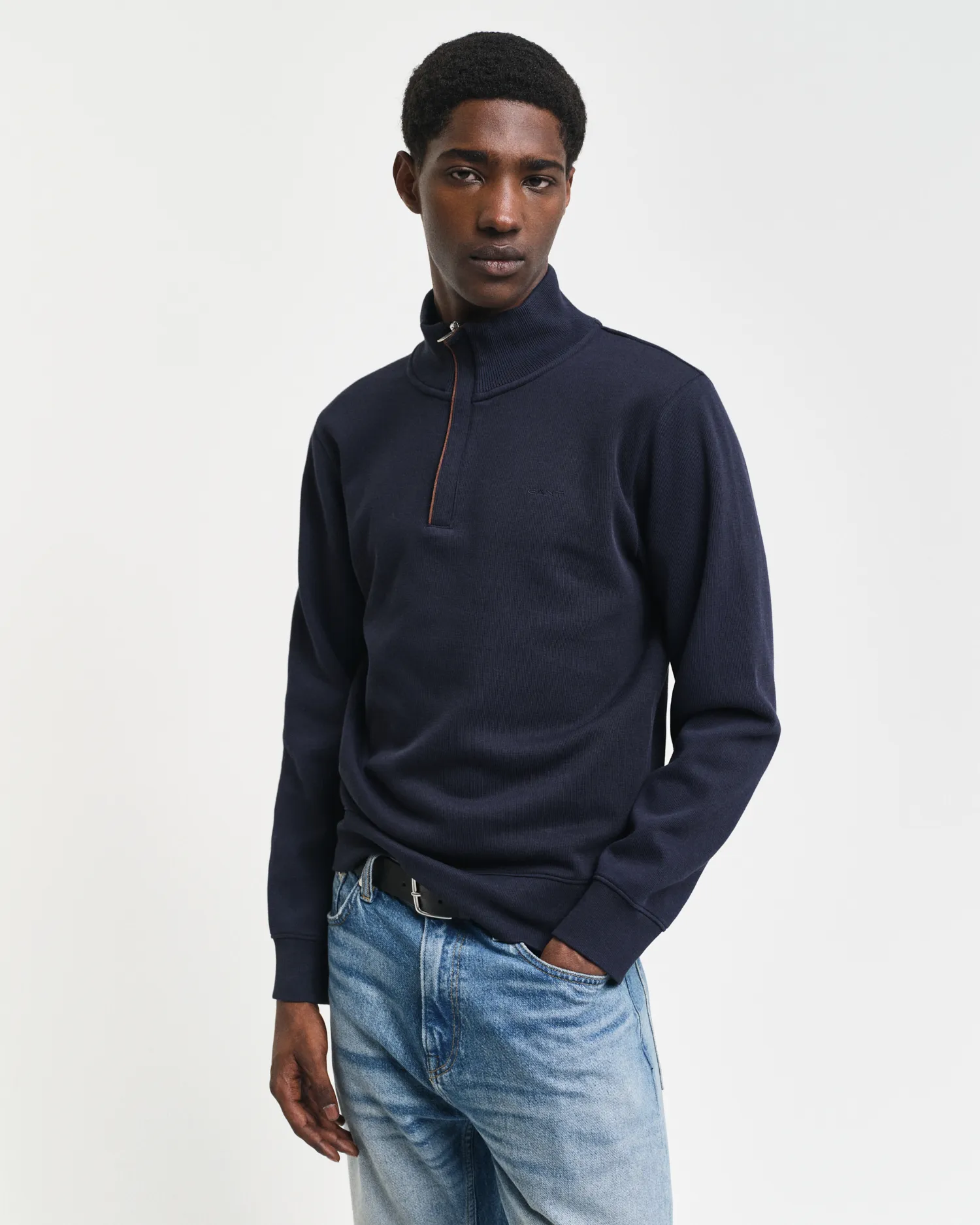 Felpa Sacker Rib con zip corta    