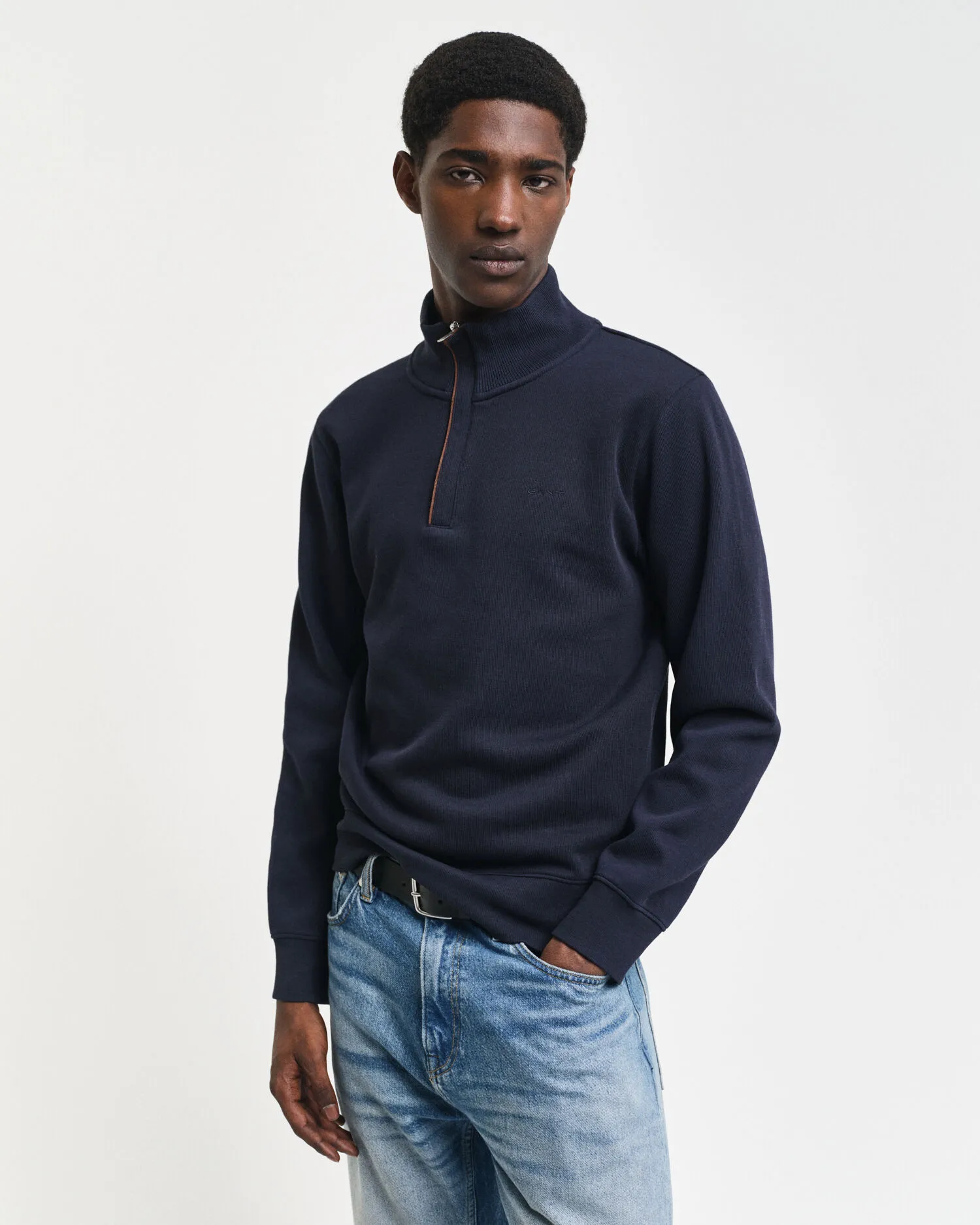 Felpa Sacker Rib con zip corta    