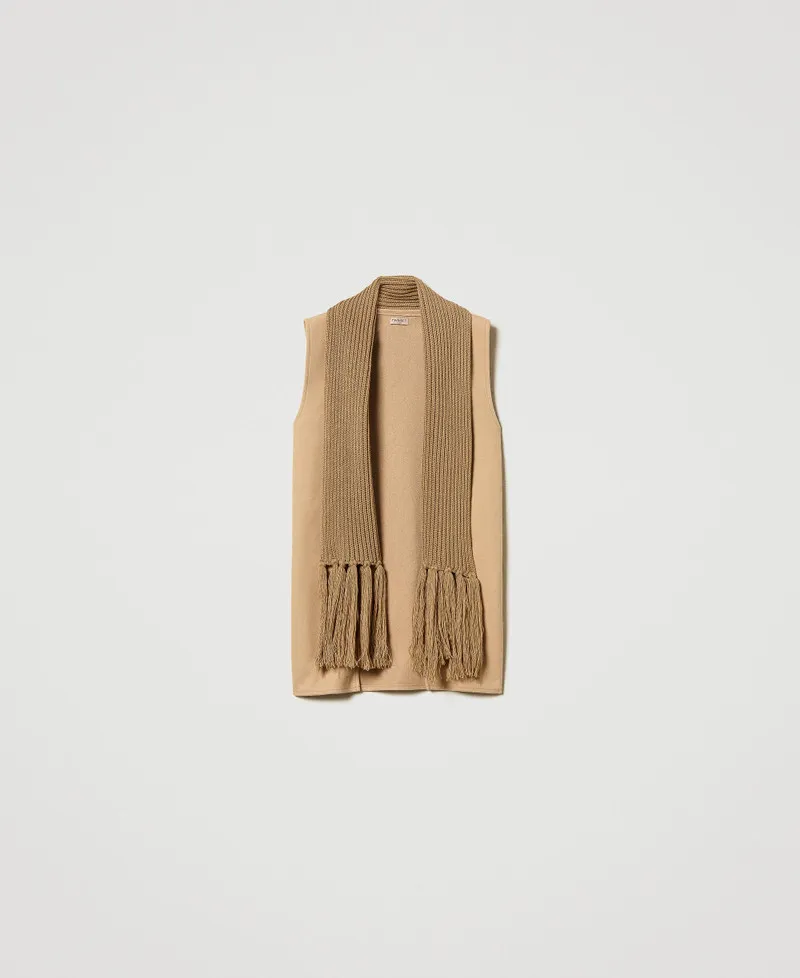Gilet in panno con frange