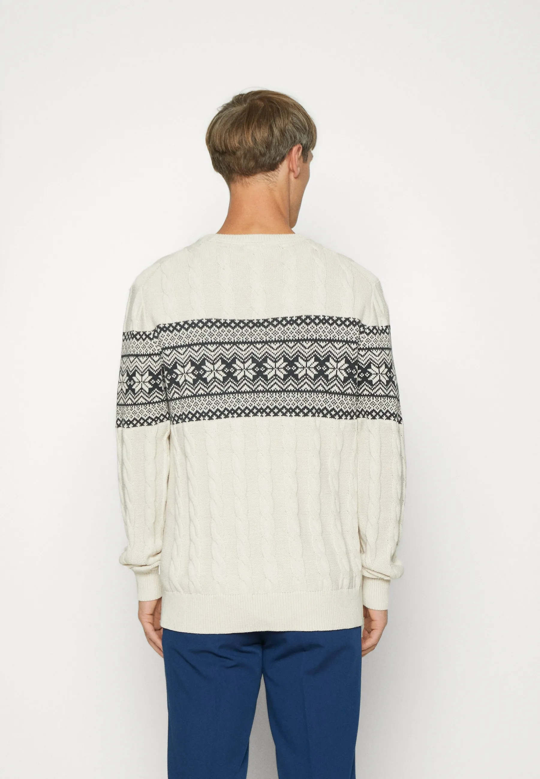 JAQUARD CABLE ONECK - Maglione