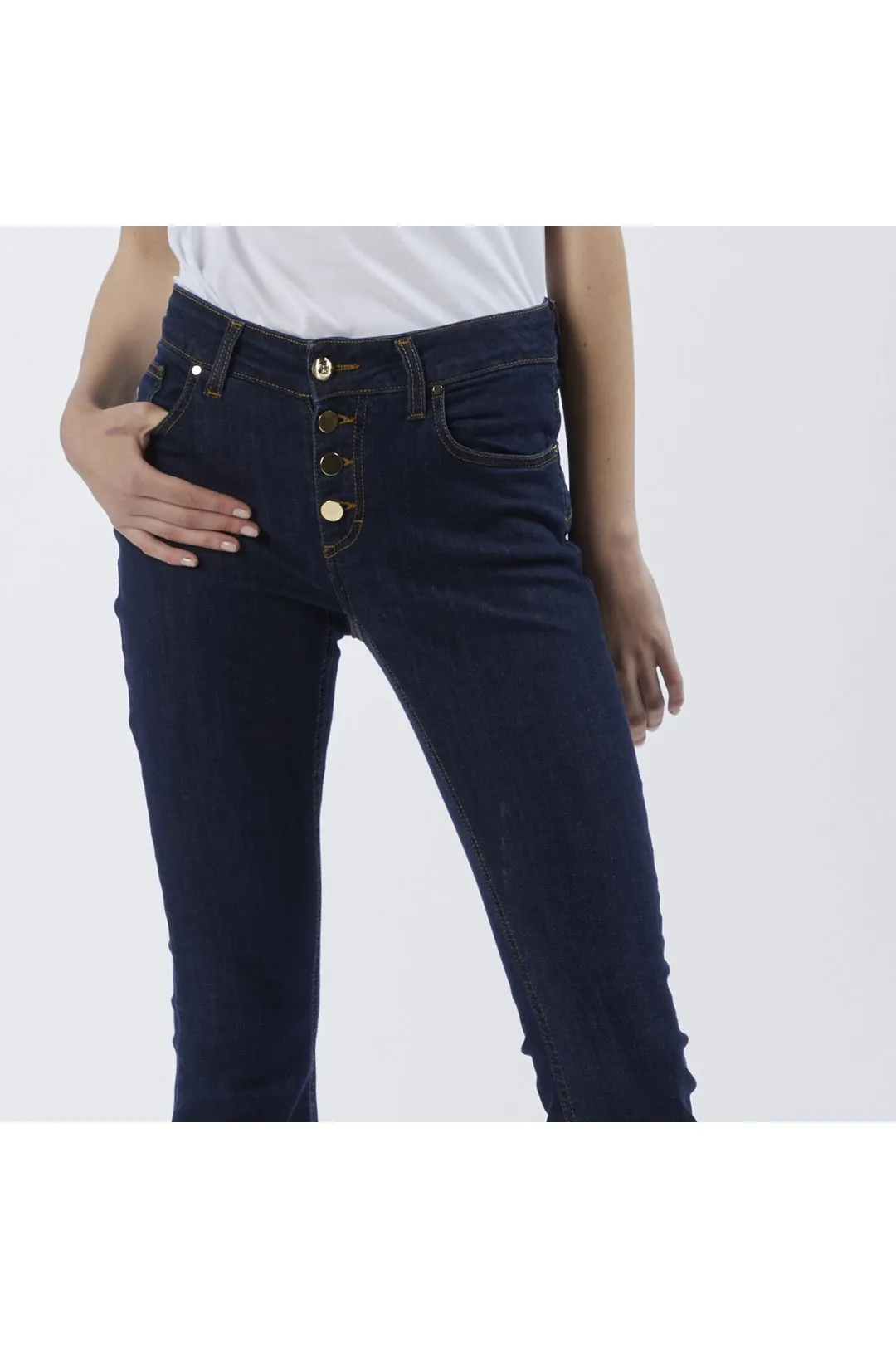jeans denim flare con bottoniera indaco