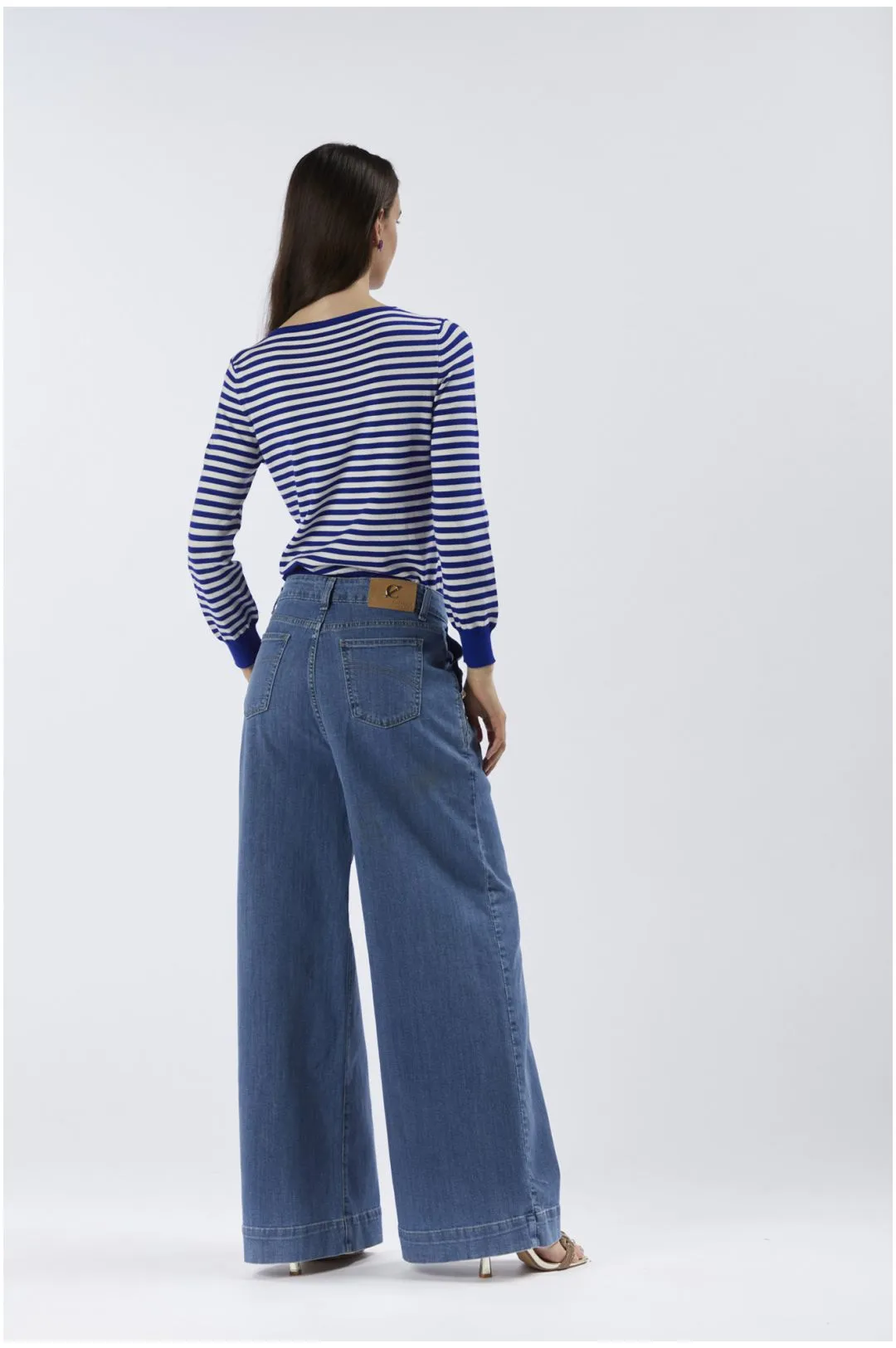 jeans denim super wide con bottoni alle tasche sky