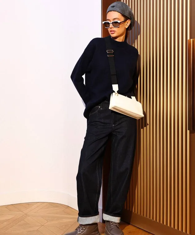 Jil Sander Maglione blu realizzato in lana J02GP0151J14506