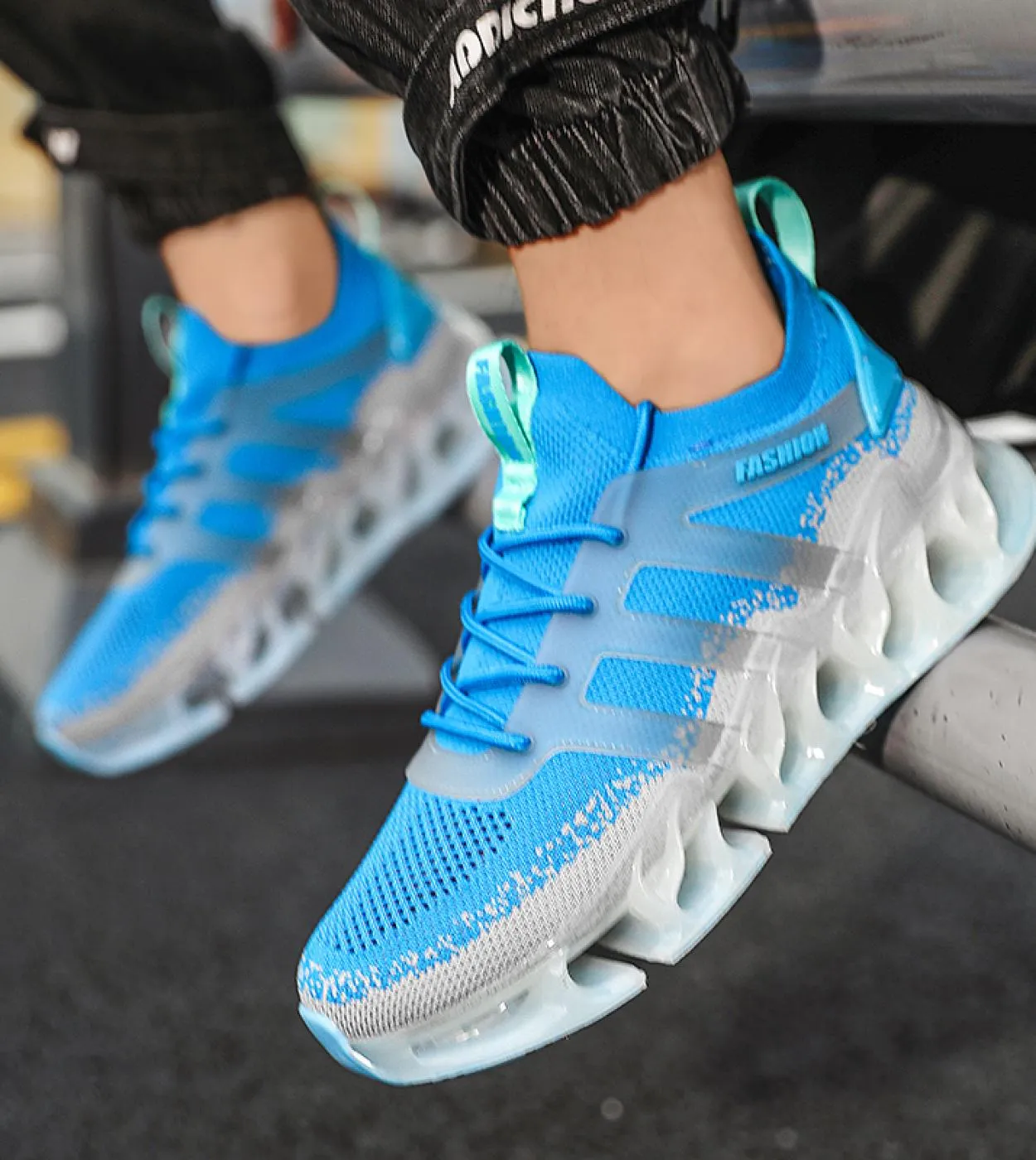 Men Shoes Sneakers Male Tenis Luxury Shoes Mens Casual Shoes Trainer Race Breathable Shoes Fashion Loafers Running Shoes