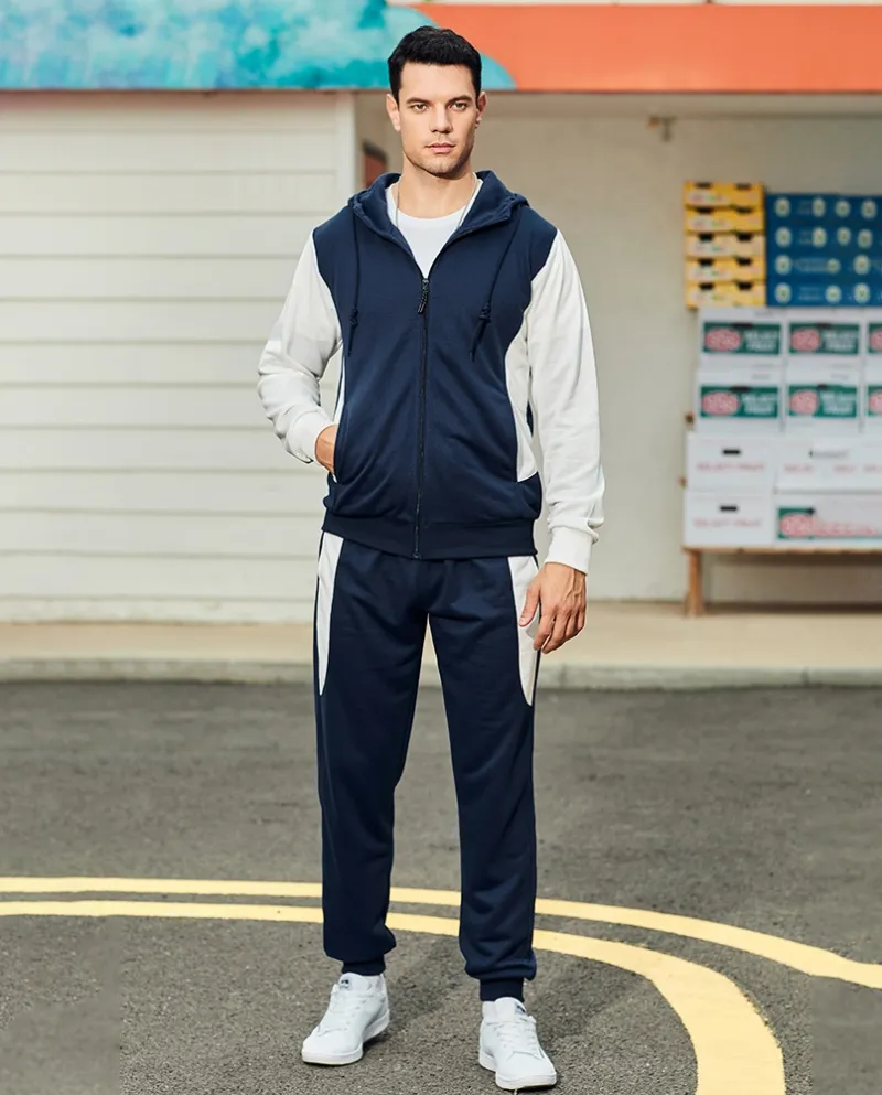 Nuova felpa e pantaloni della tuta Athleisure a contrasto con cappuccio da uomo