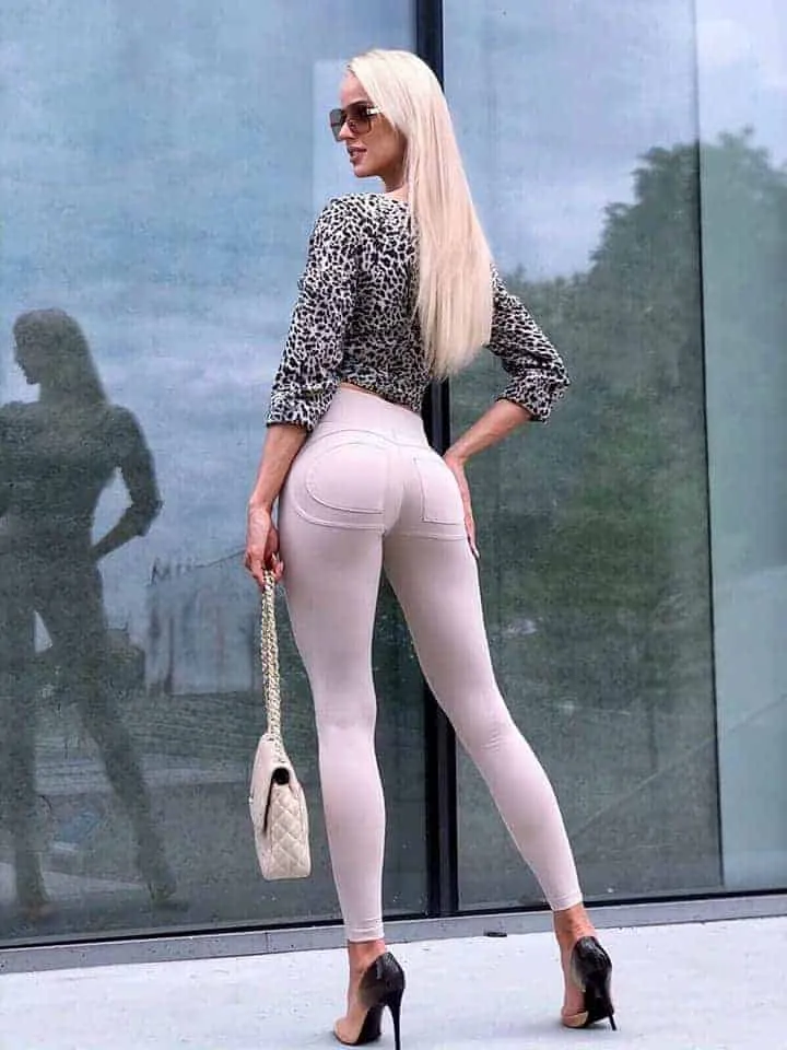 Pantaleggings beige ad effetto push-up