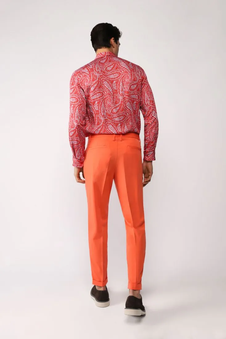 Pantaloni baggy monocolour con piega stirata
