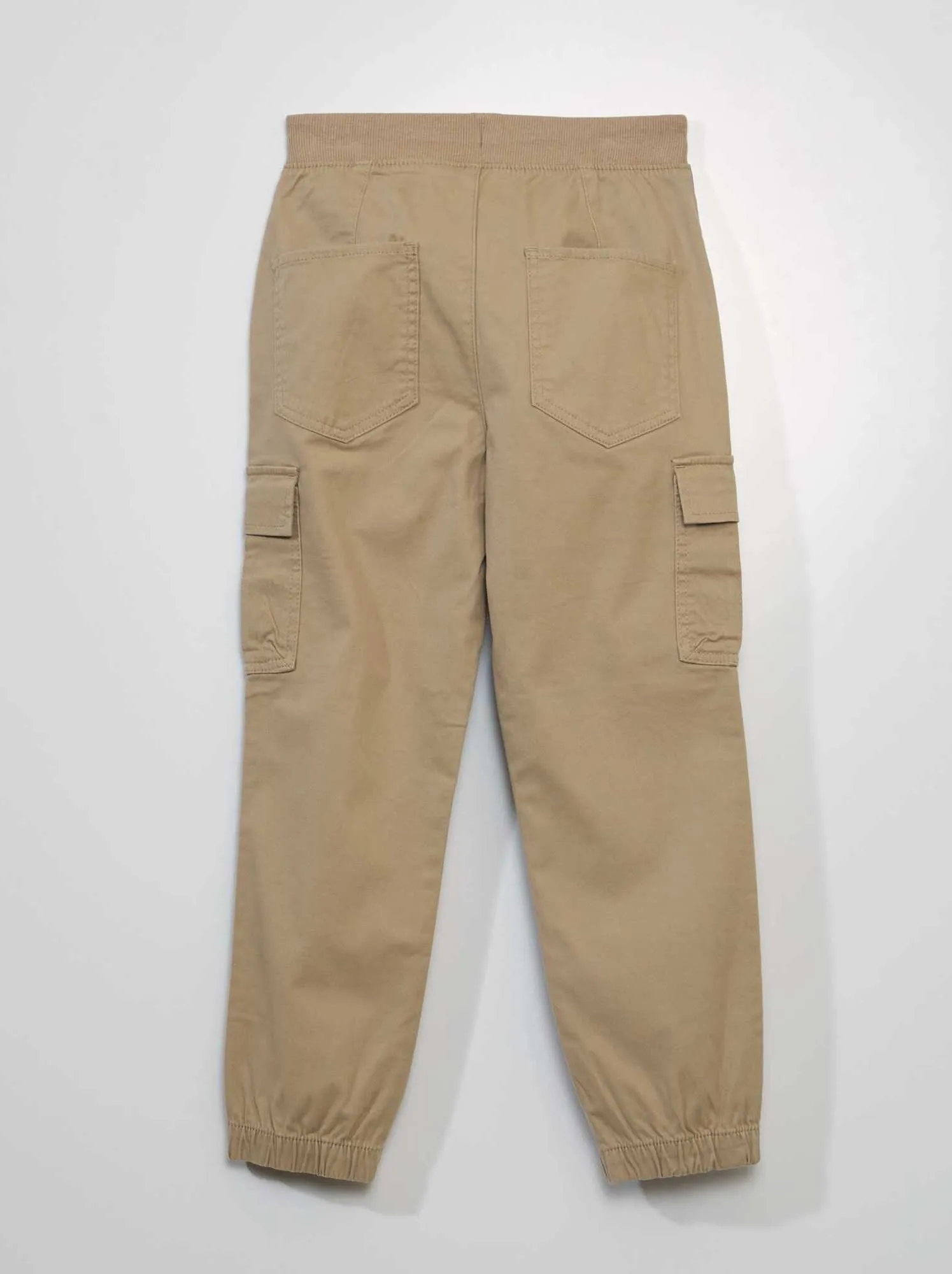Pantaloni con tasche con patta - Taglio più confortevole - BEIGE