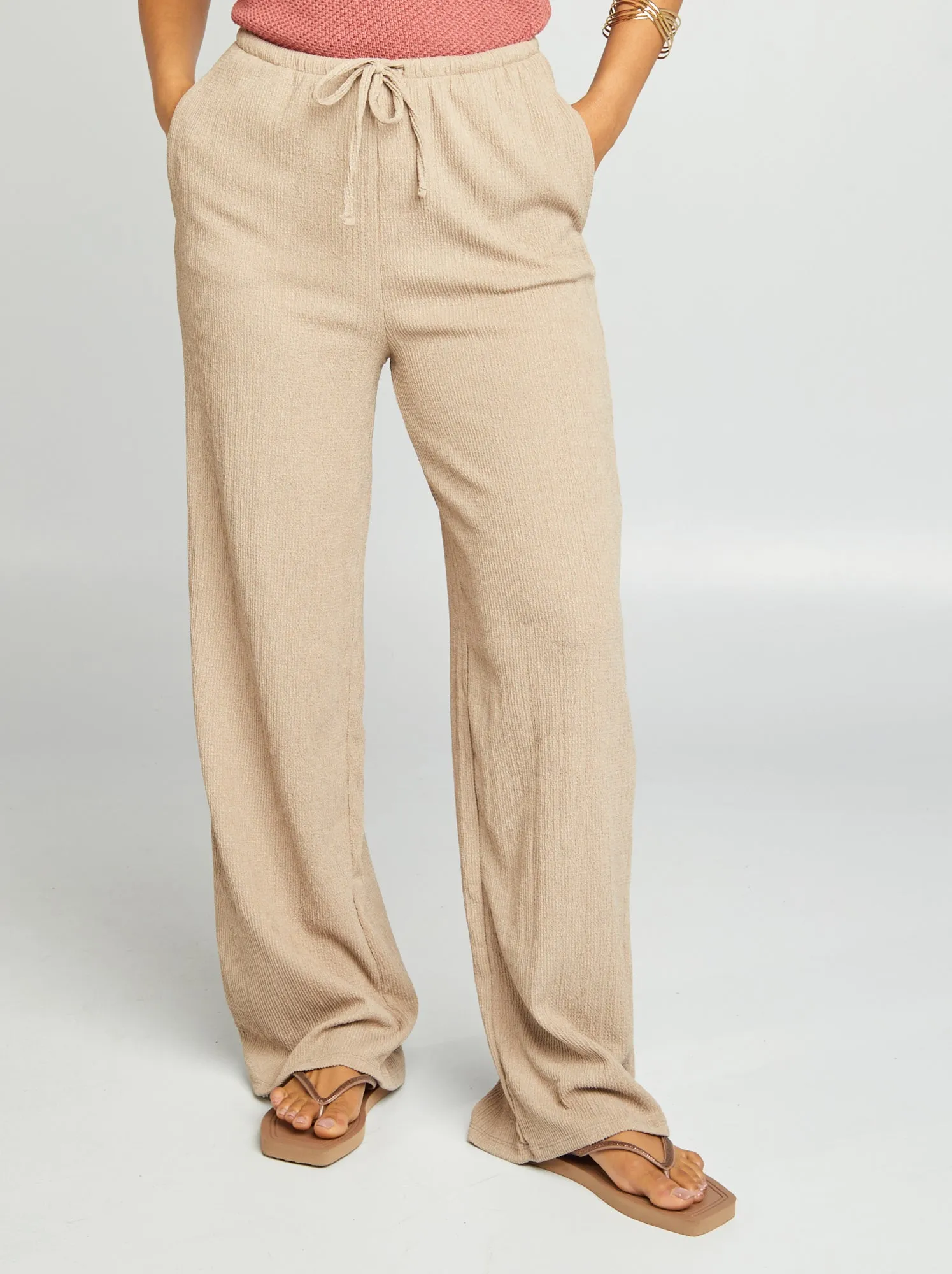 Pantaloni larghi in maglia goffrata - BEIGE