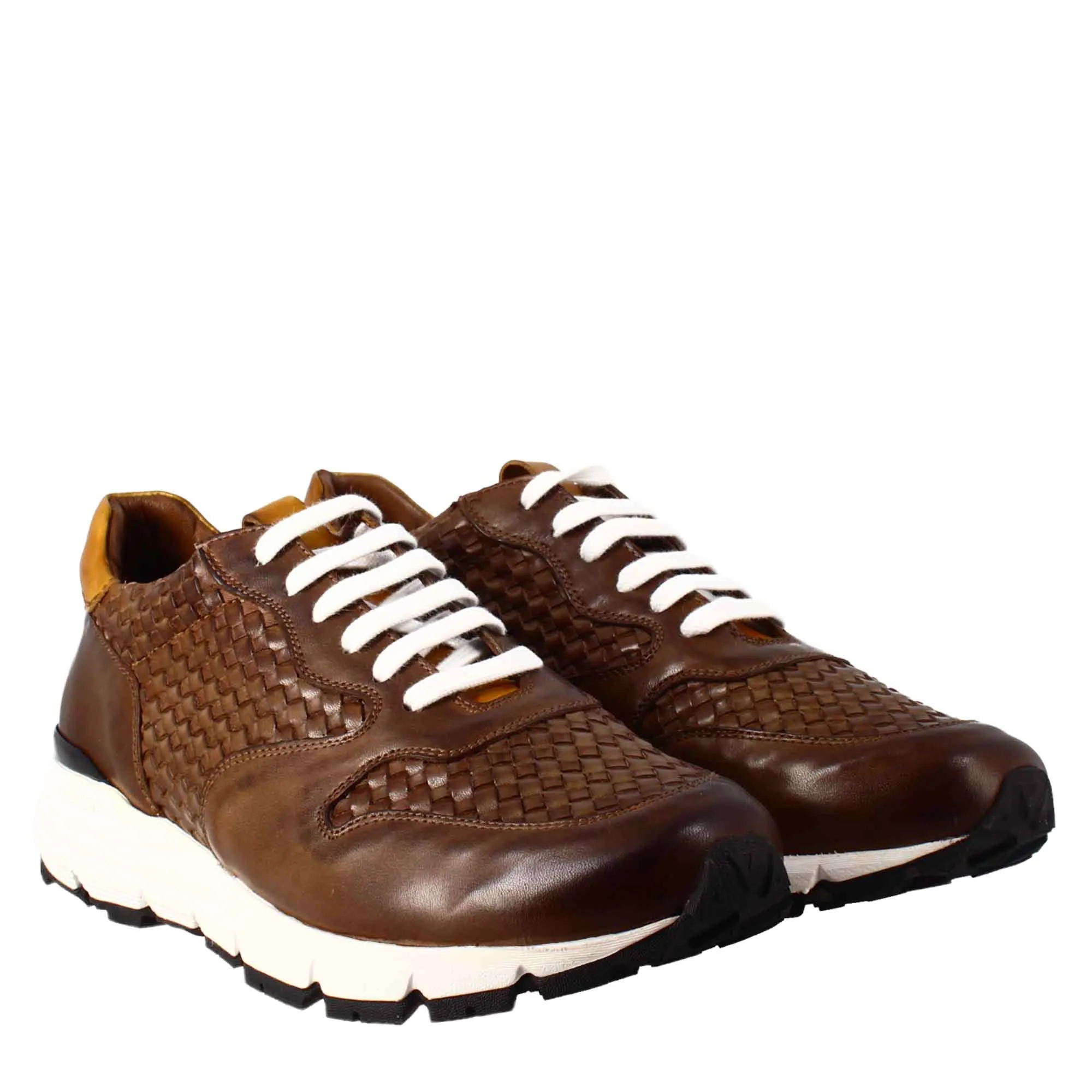 Sneaker marrone scuro elegante da uomo in pelle intrecciata