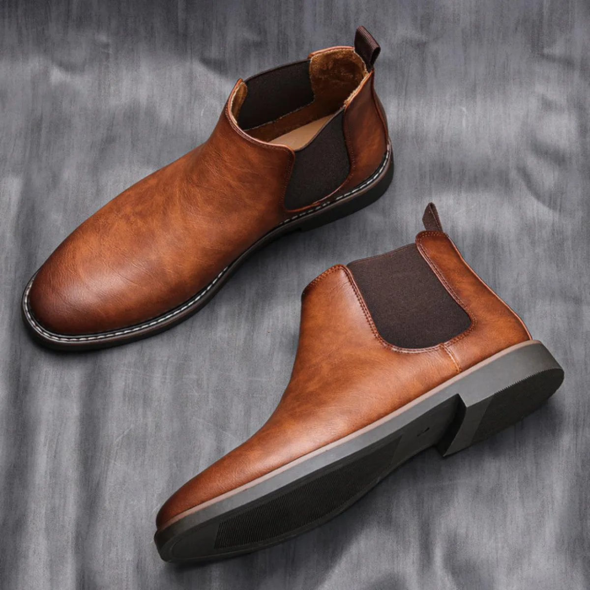 Stivaletti Chelsea classici retrò da uomo Stivaletti in pelle alla moda con patina britannica Stivaletti casual da uomo Scarpe a