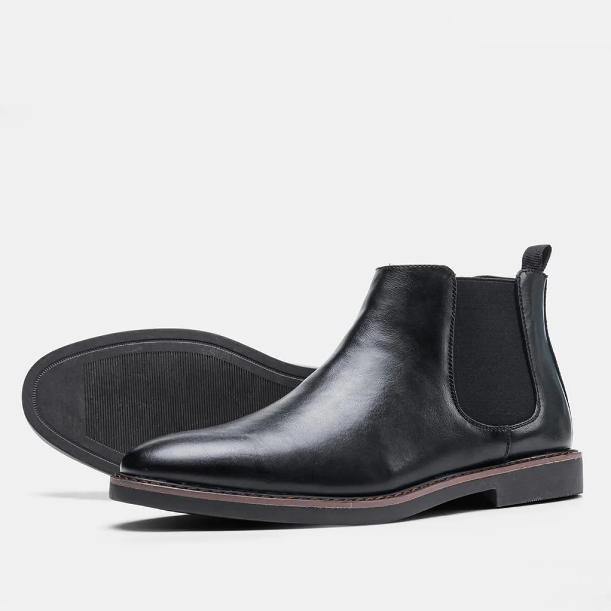 Stivaletti Chelsea classici retrò da uomo Stivaletti in pelle alla moda con patina britannica Stivaletti casual da uomo Scarpe a