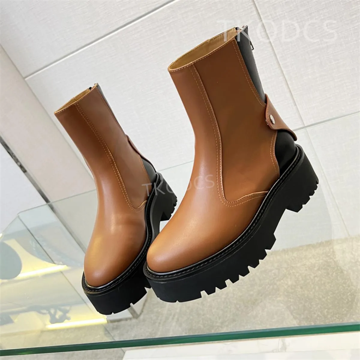 Stivaletti Chelsea da donna marroni neri Stivaletti corti in vera pelle Botas classici Stivaletti da donna con suola spessa Desi