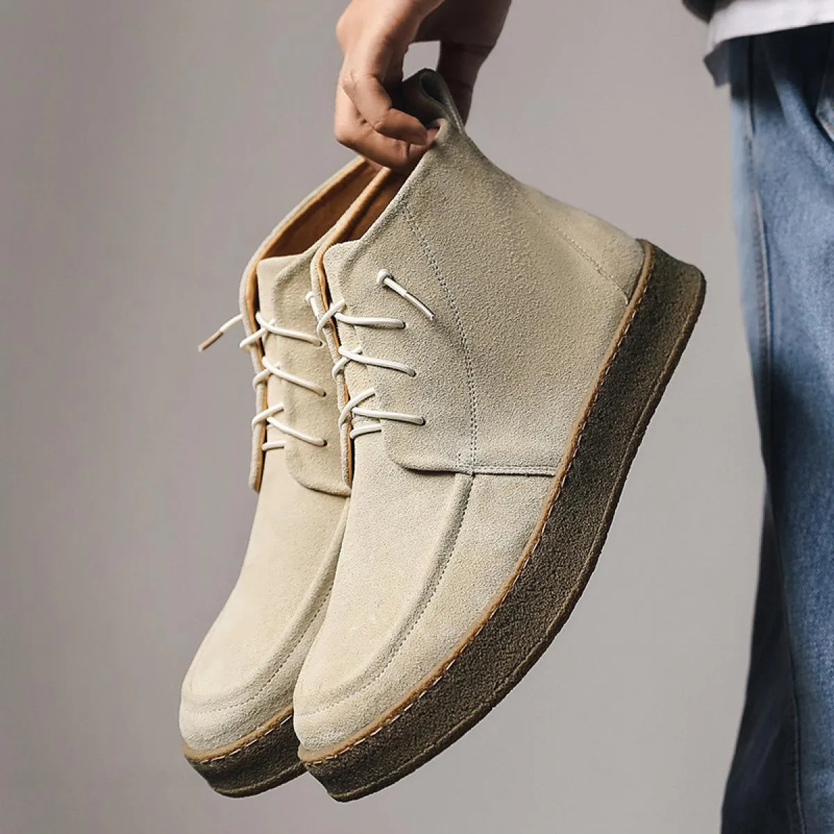 Stivaletti classici retrò da uomo Stivaletti corti alla moda in vera pelle scamosciata di mucca Stivaletti alti casual da uomo