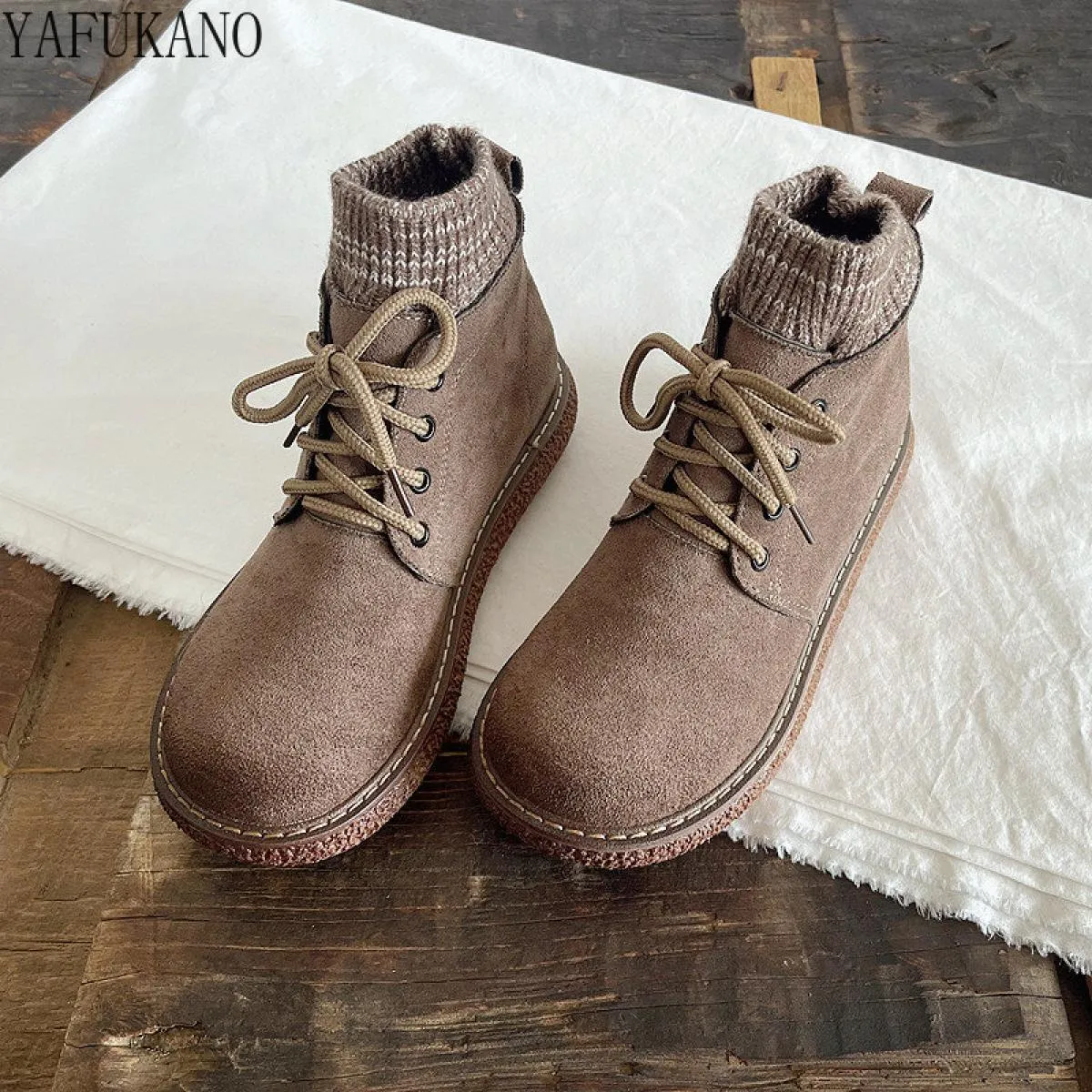 Stivaletti corti con bocca in lana retrò letterari Mori Stivaletti con plateau fatti a mano Stivaletti da donna caldi in pellicc