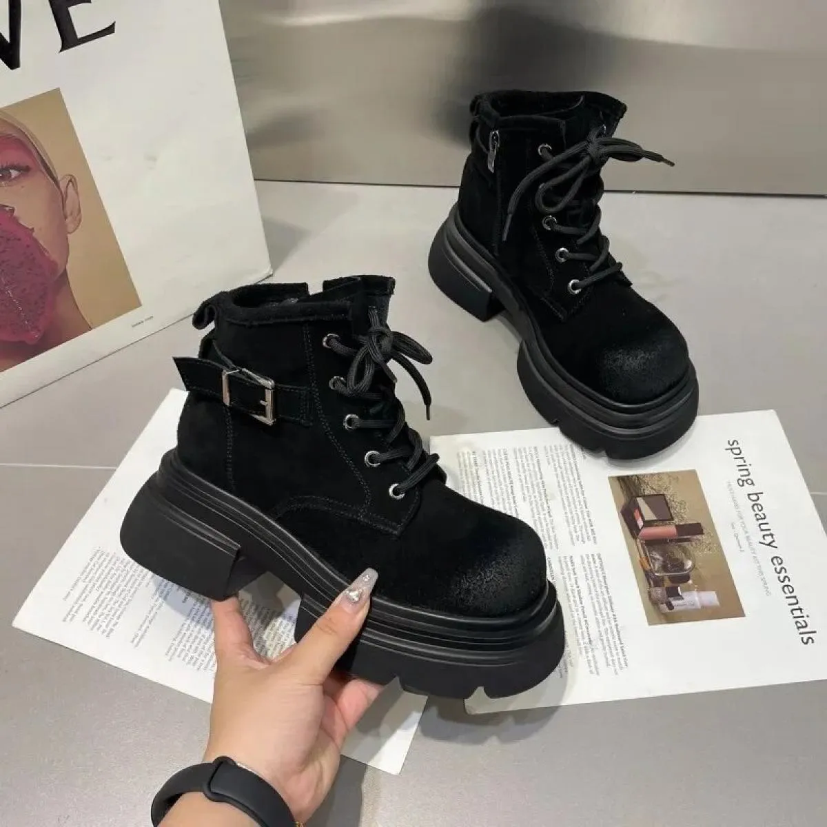 Stivaletti da donna Inverno e autunno 2023 Ultimi stivaletti da donna britannici Stivaletti con punta rotonda da donna con lacci