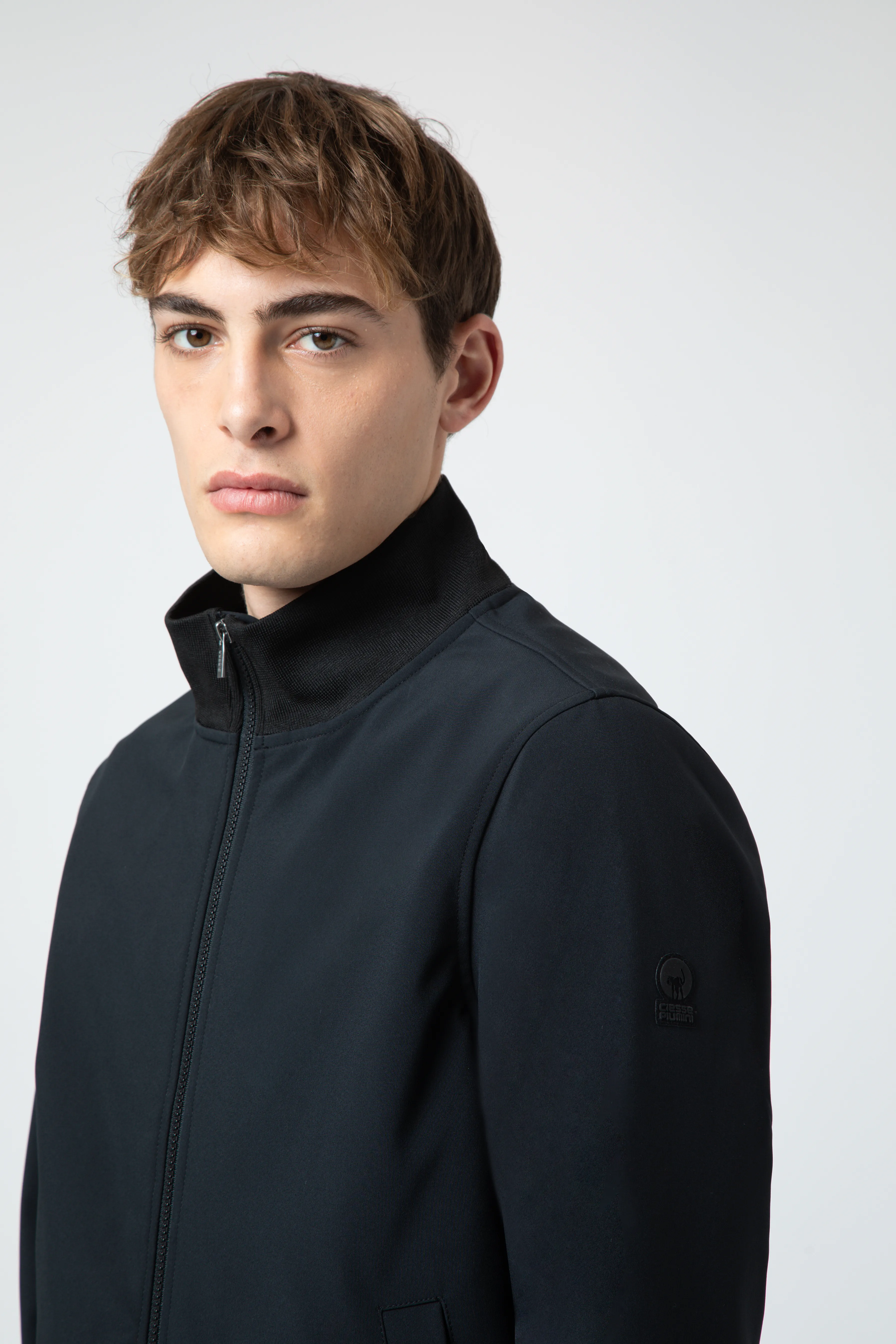 SWAMY 2.2 – Black bomber in softshell