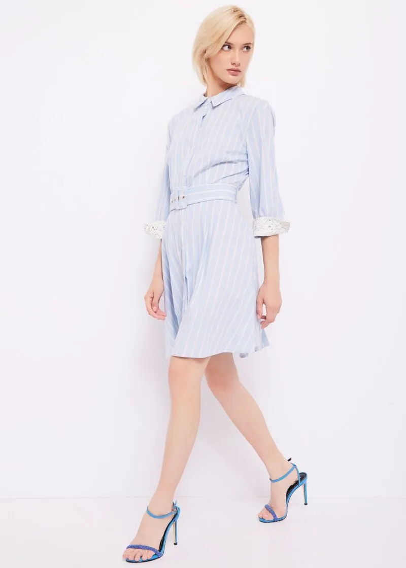 Vestito chemisier a righe con cintura