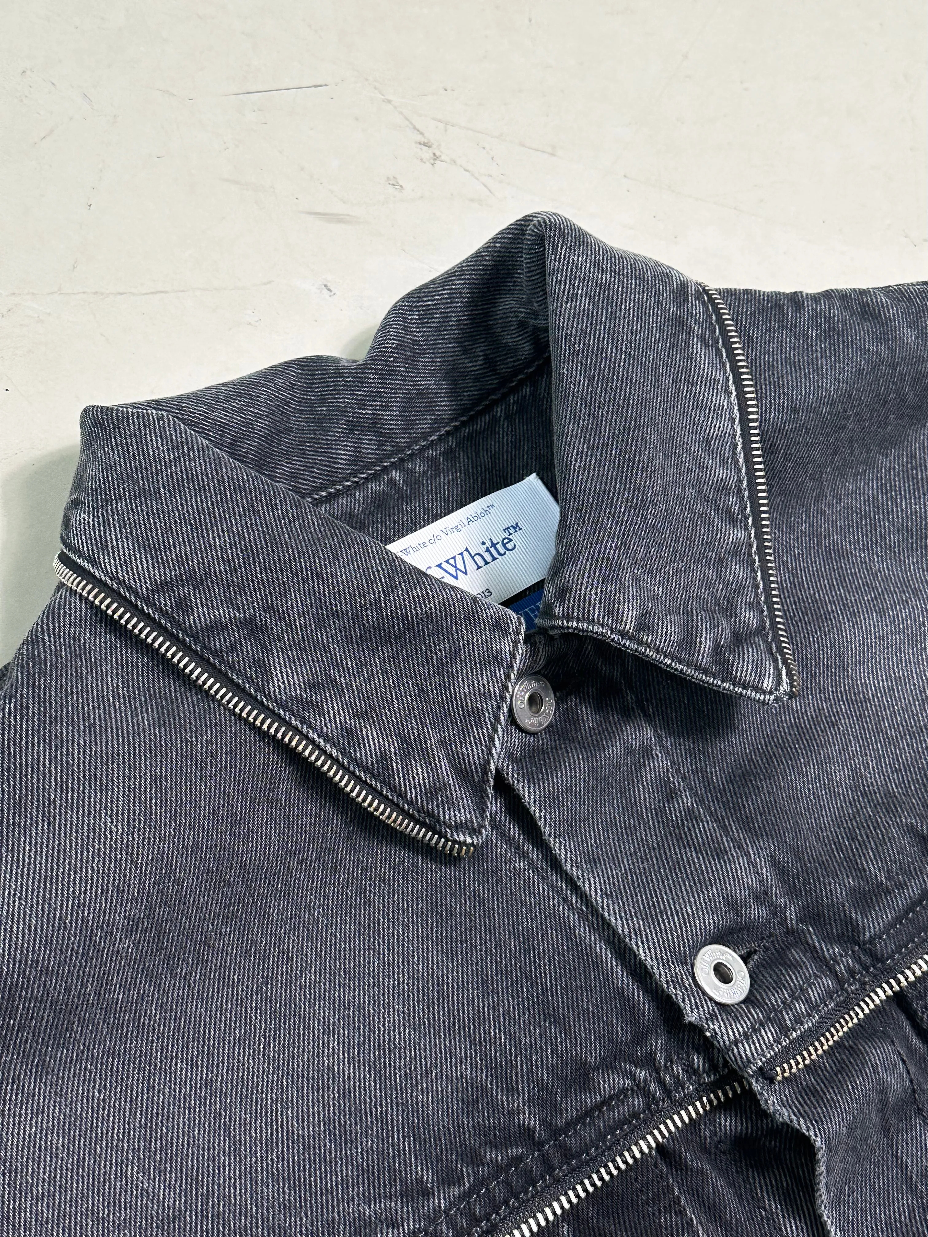 Zipped Denim Jacket